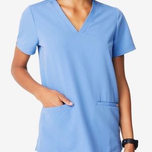 Figs Casma Three-Pocket Scrub Top
